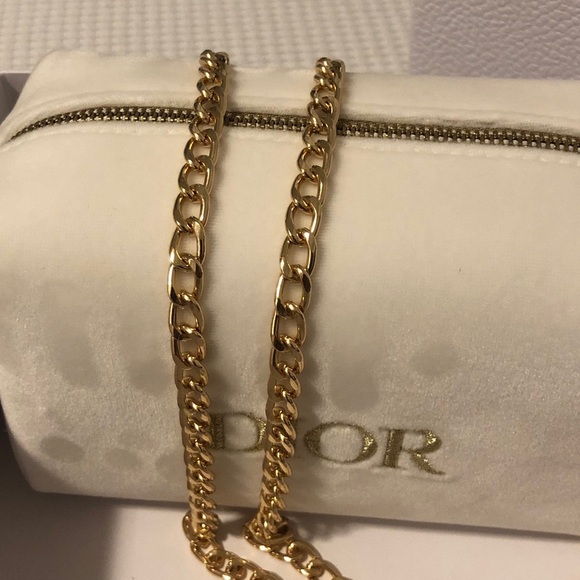 Dior Cream and Gold Cosmetic Pouch with Sauvage Samples - Picture 4 of 8